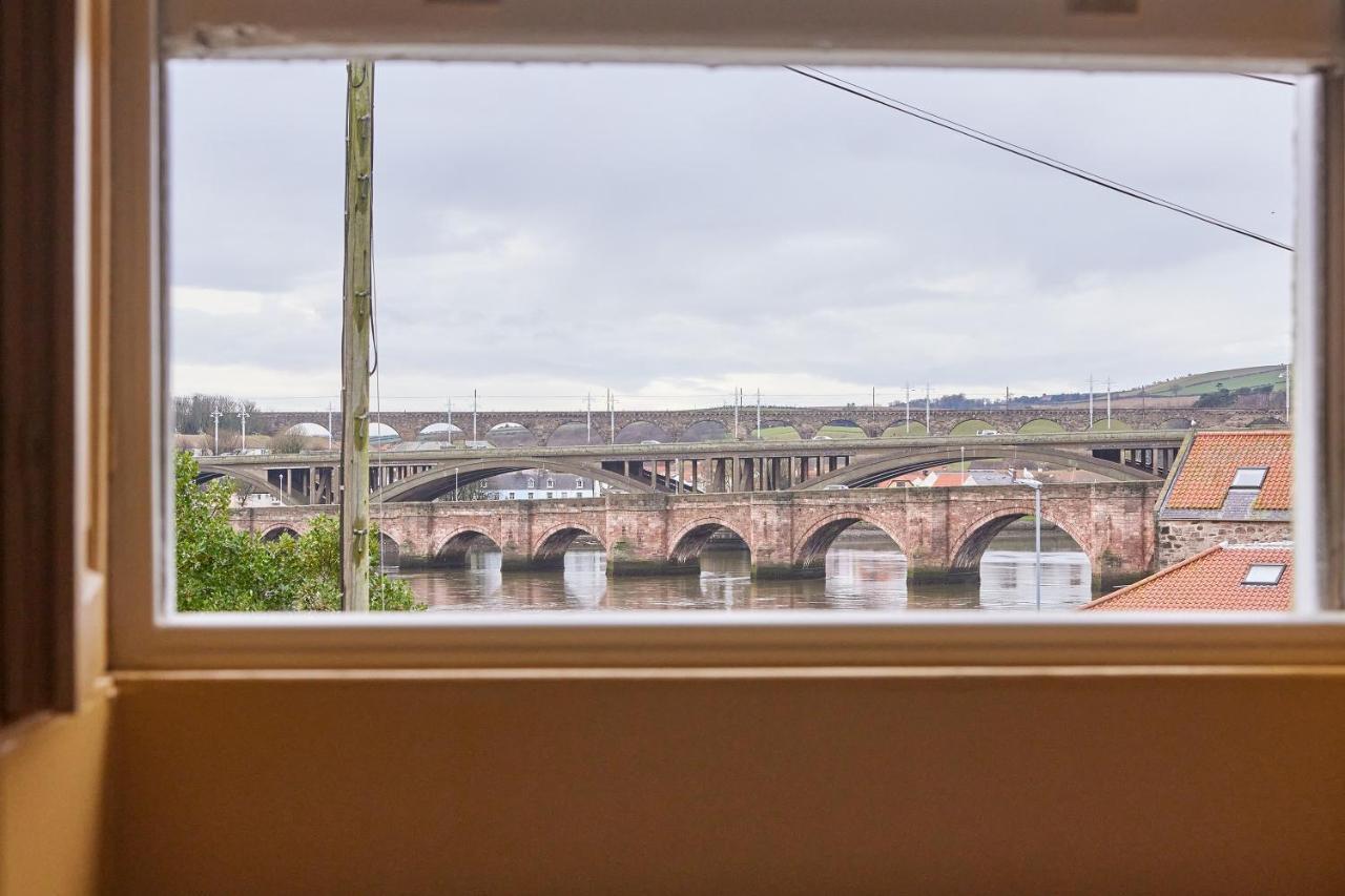 River View: Characterful Townhouse, Stunning Views Berwick Upon Tweed ภายนอก รูปภาพ